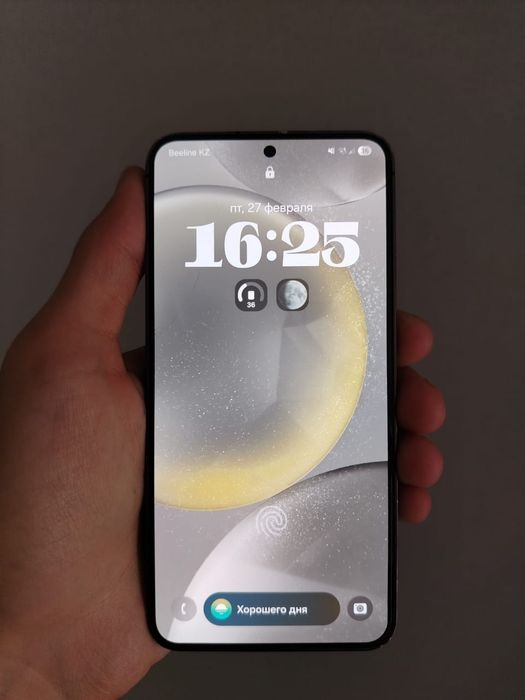 Продам Samsung Galaxy S24