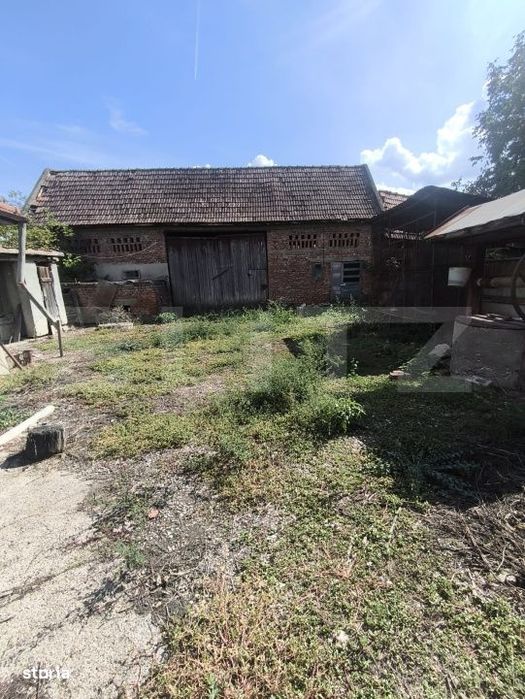 Casa de vanzare  in Razboieni Cetate