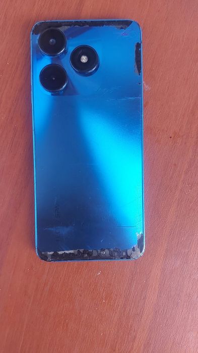 Телефон TECNO SPARK 10