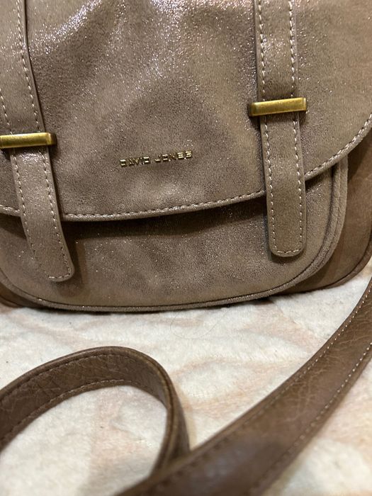 Дамска чанта през рамо