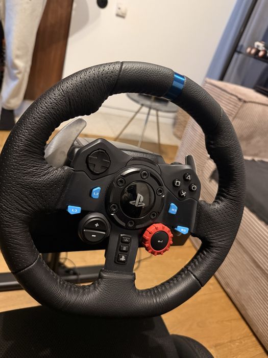 Volan Logitech Driving force G29 si scaun Playseat