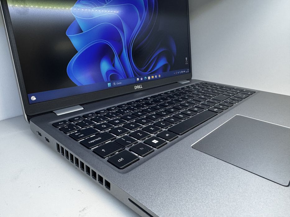 Dell Precision 3570, Intel I7-1255U 4,70Ghz