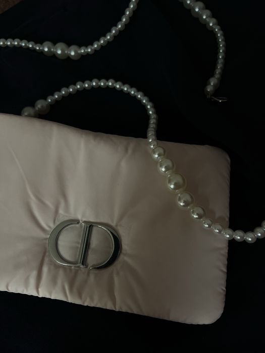 Дамски козметични чанти Dior