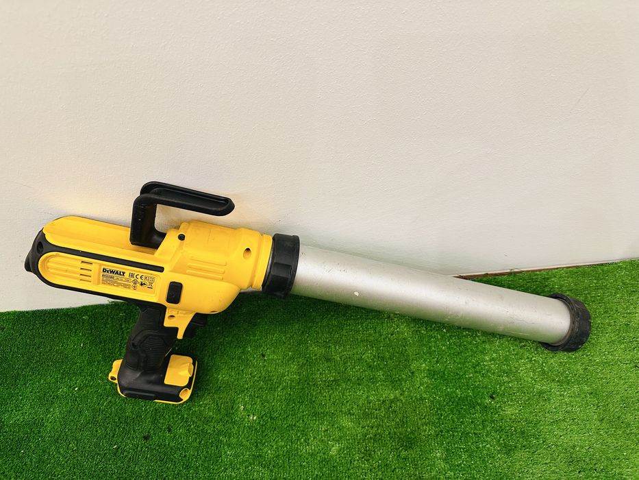 Pistol silicon Dewalt DCE580