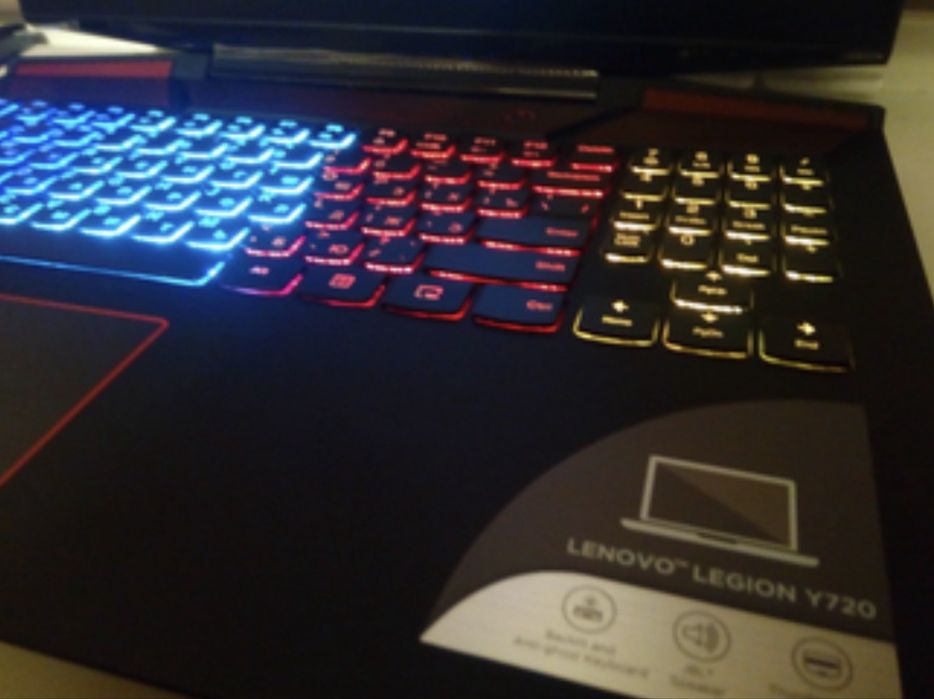 Lenovo legion y720