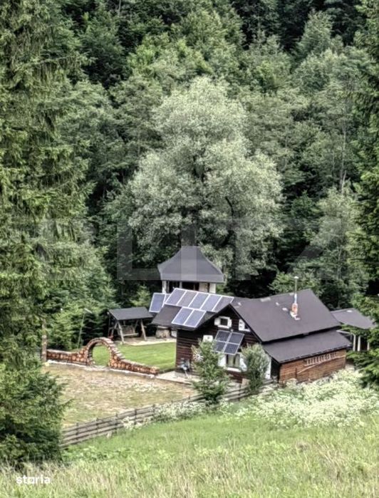 Cabana/Casa de vacanta in Molid, SV, 136 mp, teren cu 3300 mp, Iaz cu
