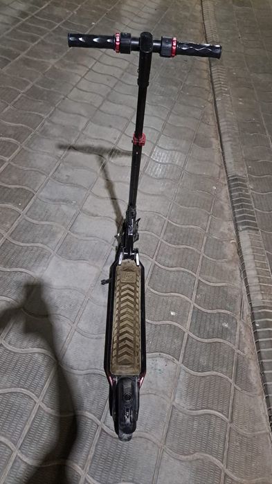 Электросамокат продам