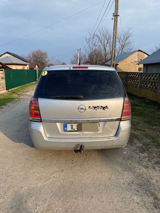Opel zafira b 2009