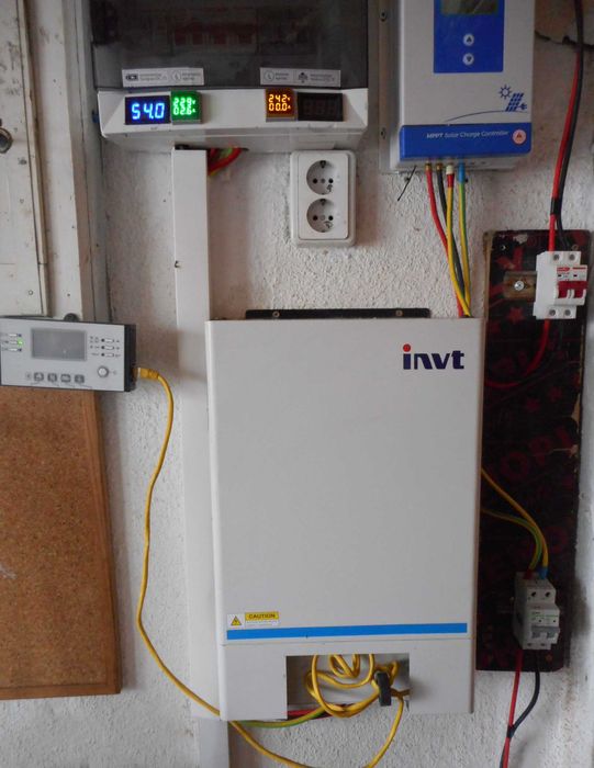 Соларен хибриден инвертор INVT XN50PIII-48 (5 kW / 48 V)