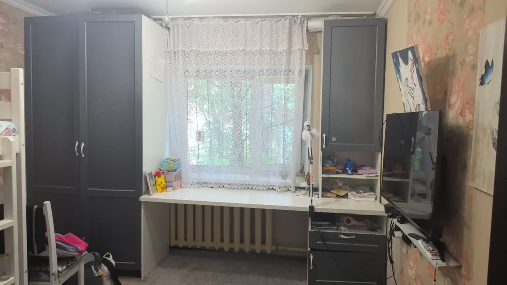 Продам комплект мебели