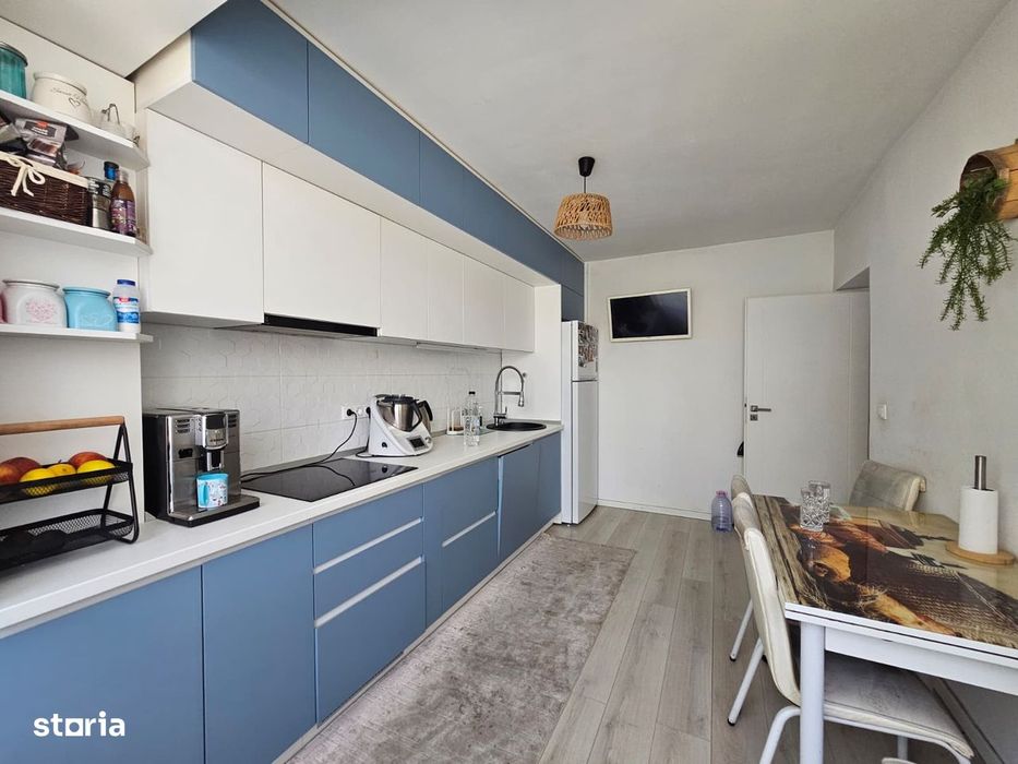 De vânzare apartament cu 4 camere – Centru, Str. Mileniului