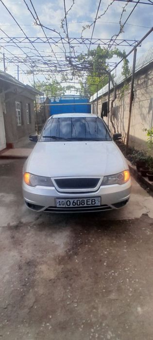 Срочно продается Нексия 2 2014 года