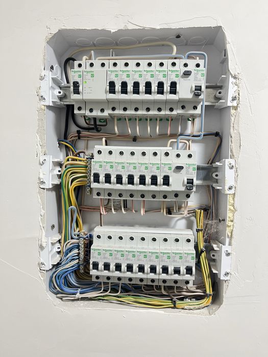 Электрик , электрика по всей Караганде, монтаж Электромонтажные работы