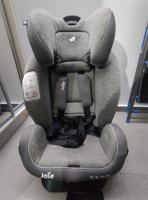 Vand scaun auto pentru copii