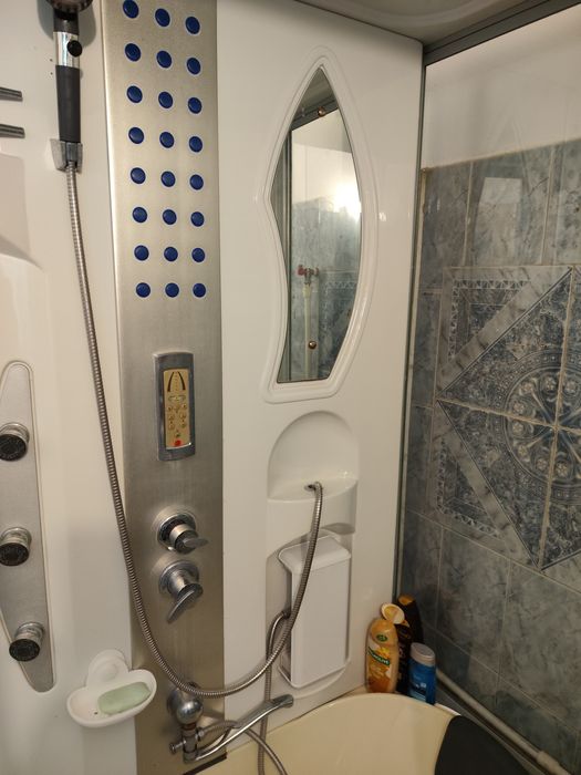 Vând cabină de duș cu vană