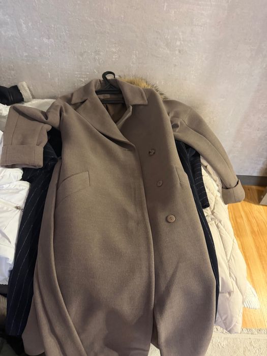 Продам одежду куртки пуховик и т.д