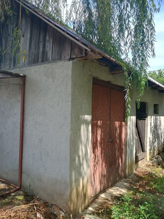 Vând casā in Crestur