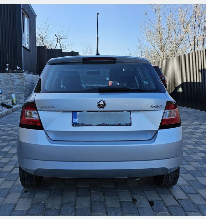 SKODA Fabia 2018 — imagine 3
