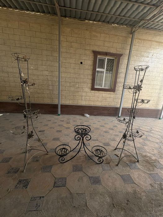 Гүл қойғыштар, подставка для цветов