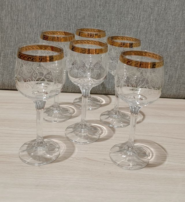 Продам,сервизы и прочее район Кск