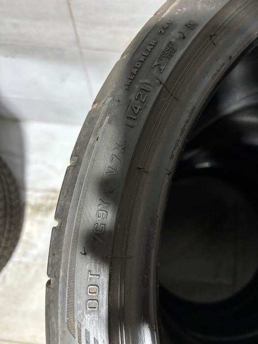 Anvelope de vara Bridgestone 235 35 R19