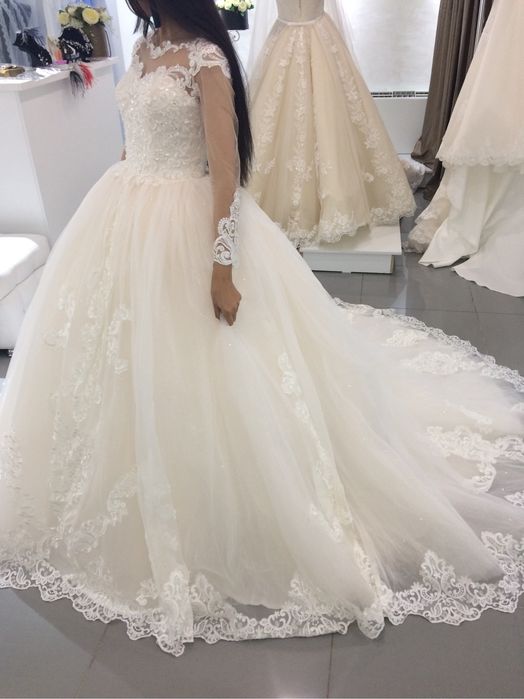 Продам свадебное платья