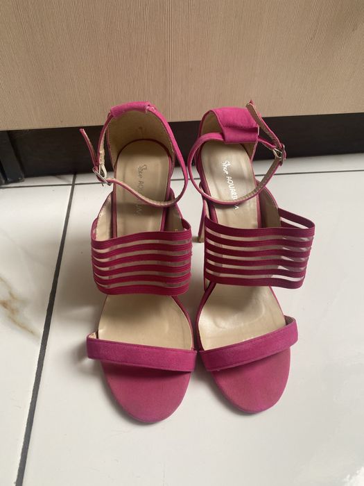 Елегантни самдали Steve Madden