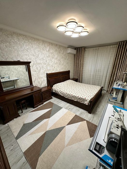 Квартира Сергели янги хает 8 худуд йол юзида дом