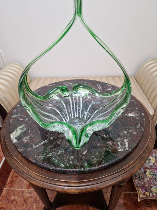 Страхотна голяма антикварна белгийска кристална бомбониера купа