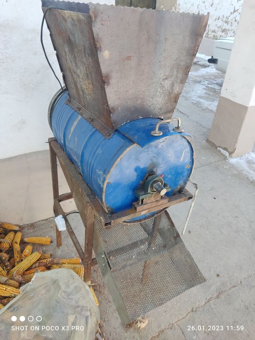 Маккажухори ситадиган апарат 220 вт да ишлиди