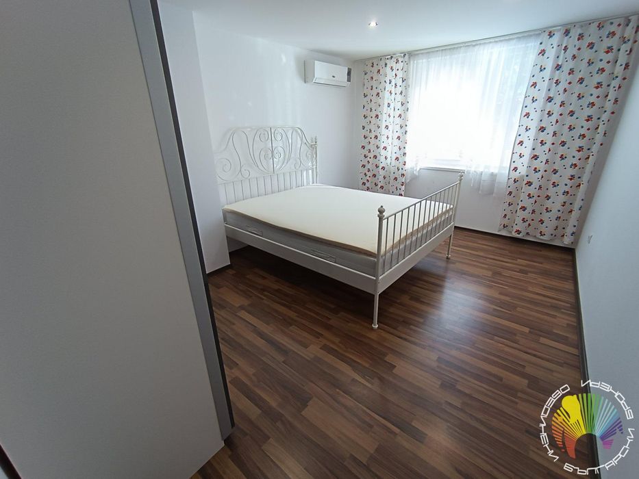 Дава се под наем Тристаен апартамент в Бургас, Център - 80 кв.м за 408 € - Снимка #6