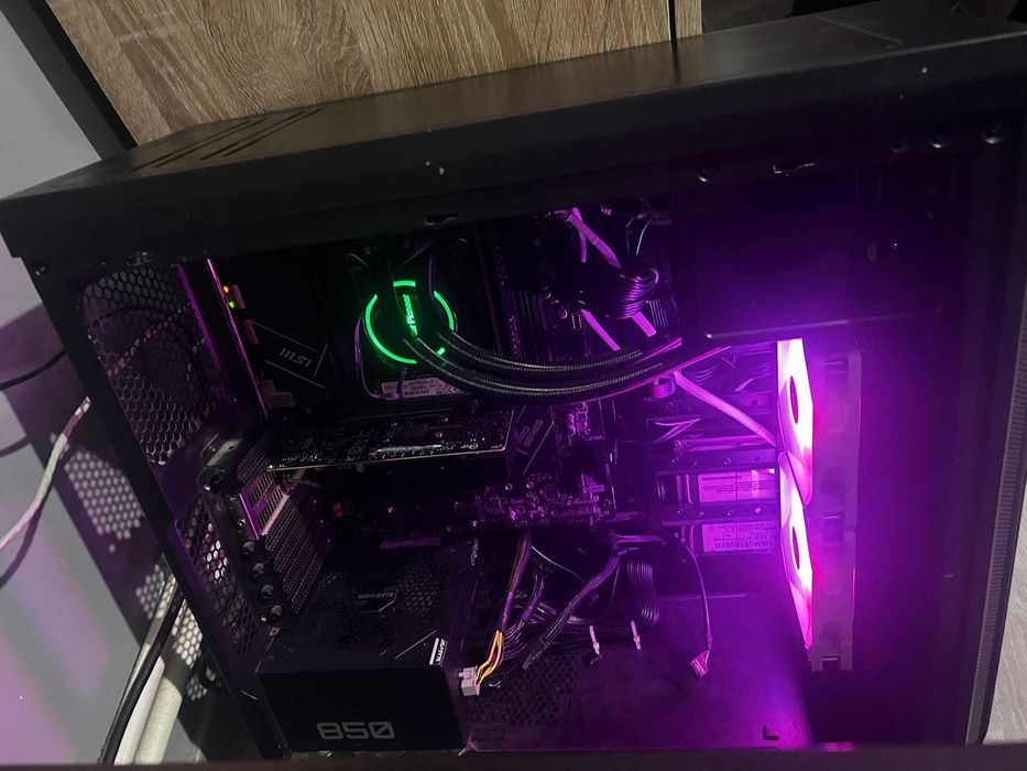 pc gaming { carcasa crapata}