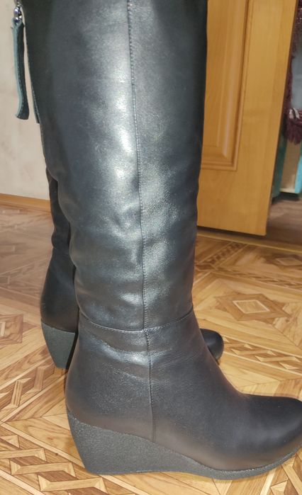 Женские зимние сапоги