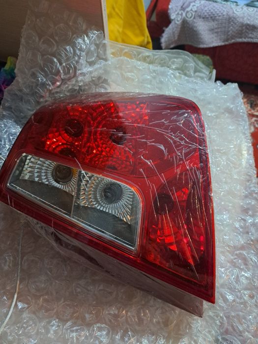 Фара одна задняя на равон джентра