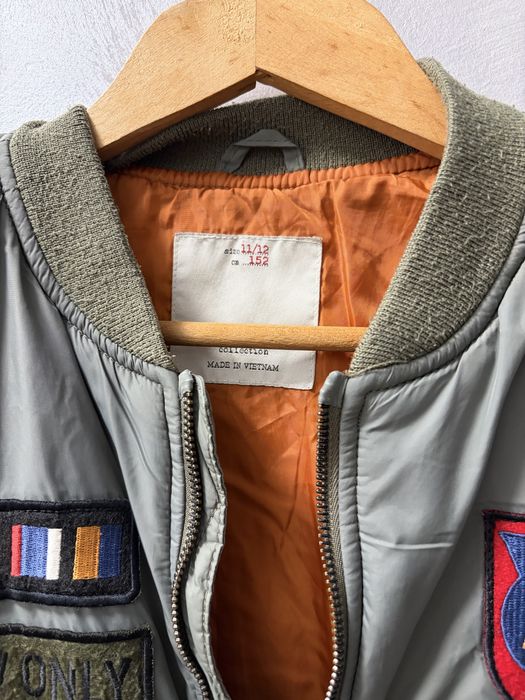 Продавам яке Zara 11-12год 152 см