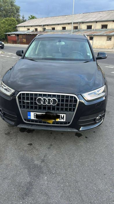 Автомобил Audi Q3