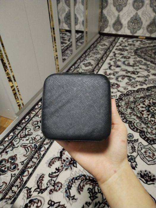 Taqinchoqlar uchun idish