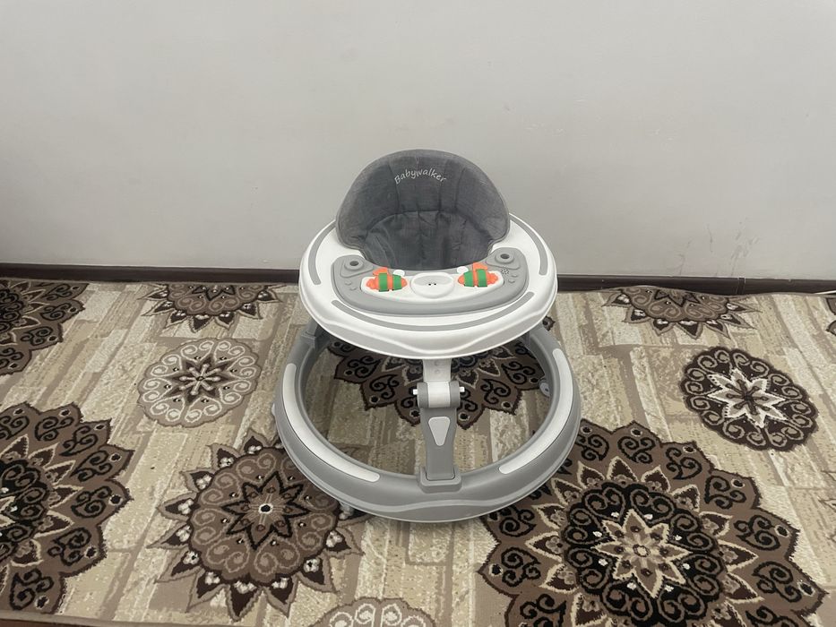 Детские ходунки б/у состояние отличное ,