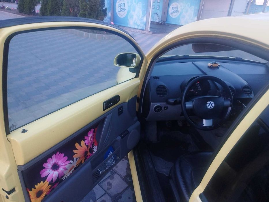 VOLKSWAGEN New Beetle 1999 — imagine 3