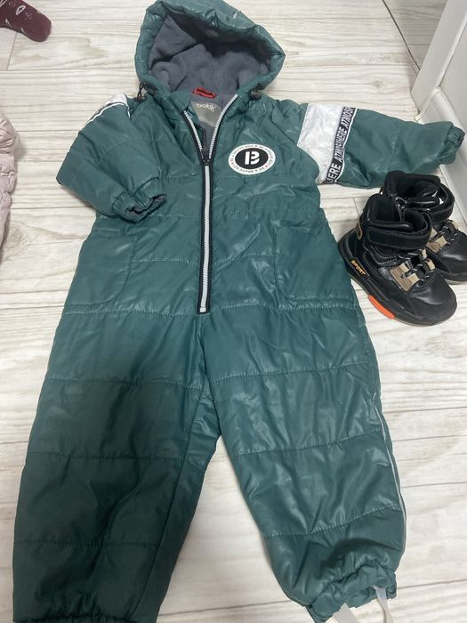 Продам комбез и ботиночки