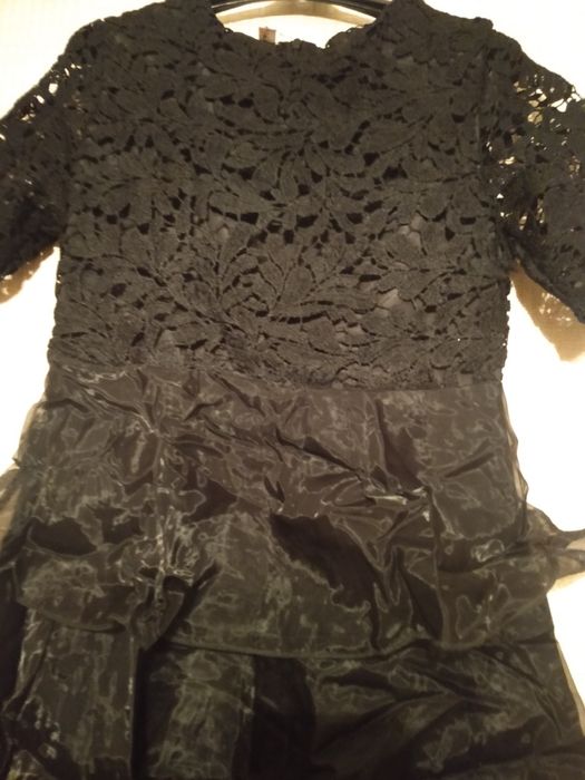 Продам женские платья