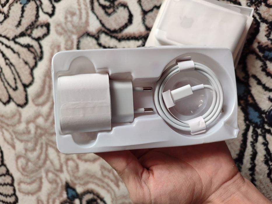 iPhone 14 pro e simkarta