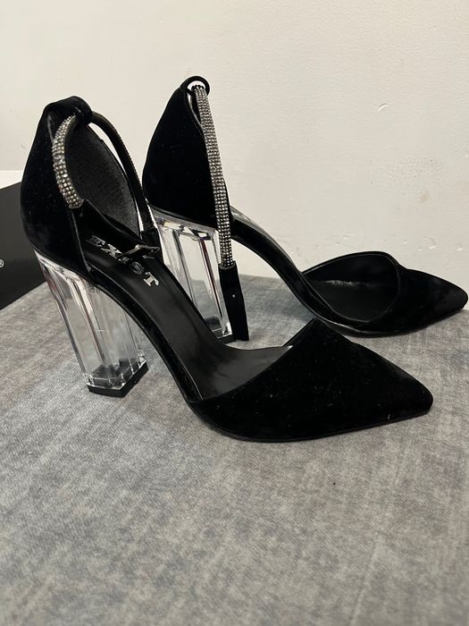 Дамски обувки на ток