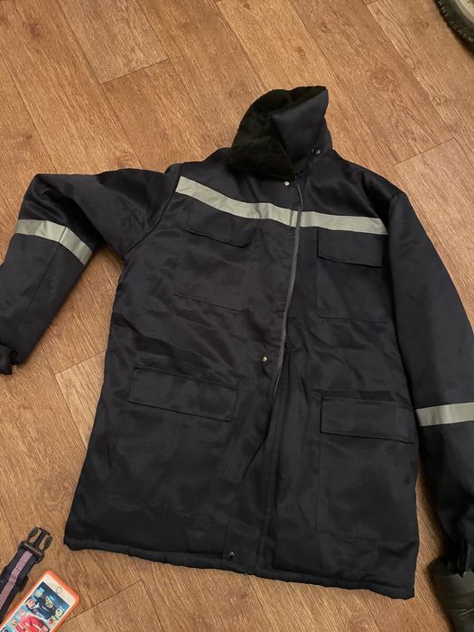 Продам рабочую обувь и одежду