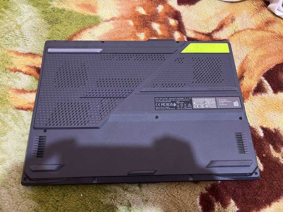 Ноутбук ASUS ROG Strix