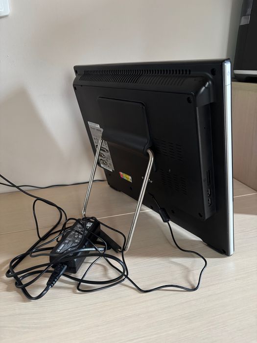 All-In-One PC Shuttle X50V4 Monitor HD 15.6" Touch pt Restaurant / Bar