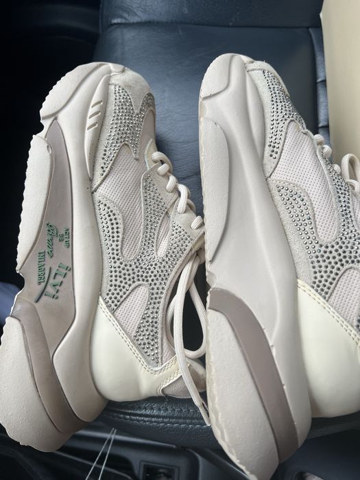 Уникални сникърси