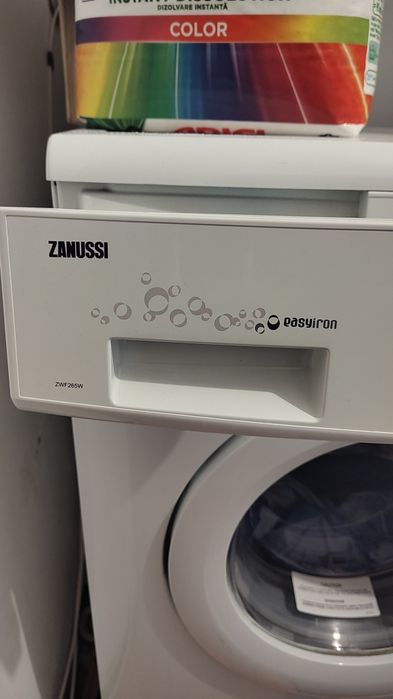 Пералня ZANUSSI  ZWF265W