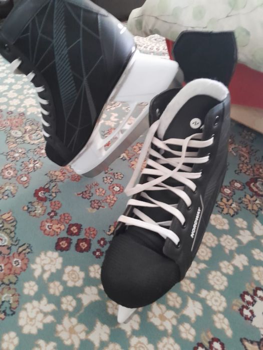 Продам коньки.    .