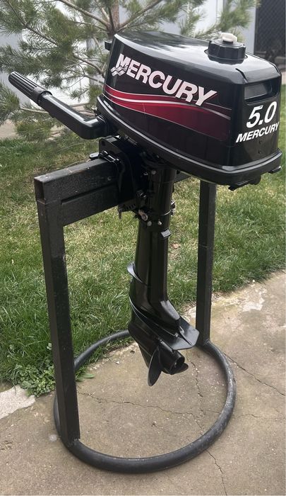 Мотор с резиновой лодкой